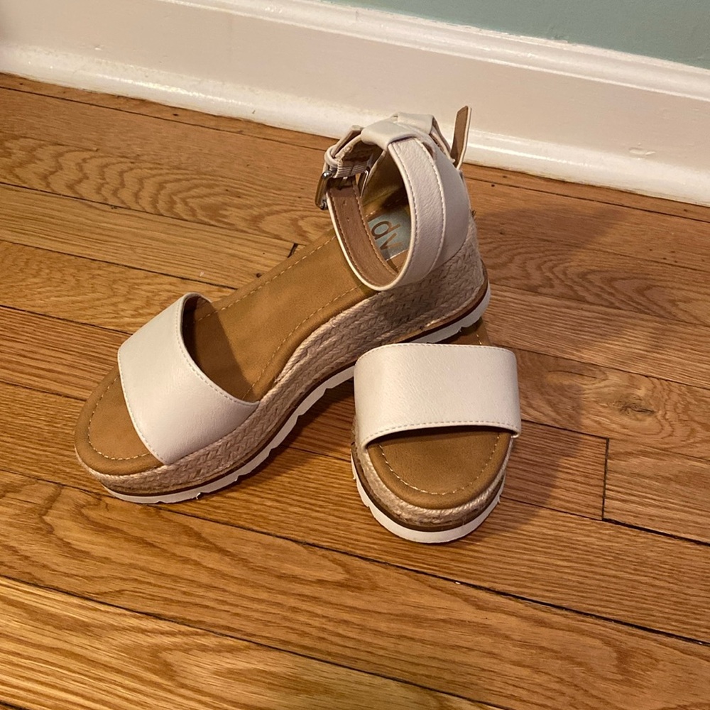 EUC! Dolce Vita wedge sandals
